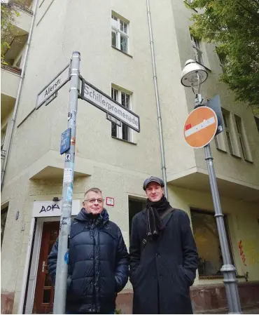  ?? Foto: nd/Nicolas Šustr ?? Mieter Marc Multhaupt und Carl Seleborg wollen sich nicht verdrängen lassen.