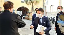  ??  ?? Incontro
Conte con Luigi Dei, 64 anni, rettore dell’Università di Firenze