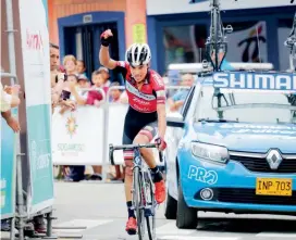  ?? FOTO ?? Además de ganar la fracción, Germán Chaves se convirtió en líder de la clasificac­ión de la montaña.