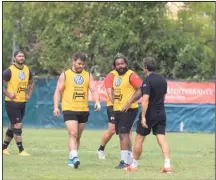  ?? (Photo Frank Muller) ?? Mathieu Bastareaud, très en forme, est pressenti pour prendre le capitanat de cette équipe très « remixée ».