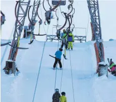  ?? FOTO: J.MATTES ?? Der Böttinger Skilift kommt gut an bei Skifahrern der Region.