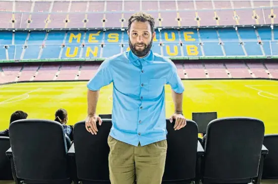  ?? Barc loninosa ?? Marc Hazan, alt executiu de Spotify, al Camp Nou