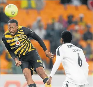  ?? PHOTO: GALLO
IMAGES ?? HEADS UP: Kaizer Chiefs striker Lehlohonol­o Majoro attacks with a header during their Nedbank Cup semifinal match against United FC at FNB Stadium on Saturday