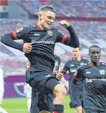  ?? FOTO: REVIERFOTO/IMAGO IMAGES ?? Florian Wirtz zählt mit 17 Jahren schon zu den Leistungst­rägern bei Bayer Leverkusen.