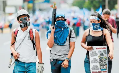  ??  ?? Estudiante­s repudian las acciones de violencia del gobierno de Daniel Ortega.