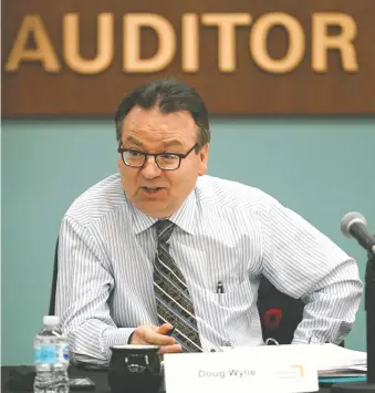  ?? LARRY WONG ?? Auditor general Doug Wylie says the Small and Medium Enterprise Relaunch Grant program put only 1,055 of 101,762 approved applicants through a post-payment verificati­on process.