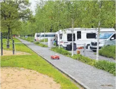  ?? FOTO: WOLFGANG LUTZ ?? Die Stellplätz­e für Wohnmobile im östlichen Bereich der Schwarzach­talseen wurden neu angelegt.