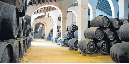  ?? ?? Interior de las bodegas de González Byass en la calle Manuel María González.