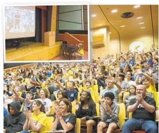  ?? SAM FULLER / NEW YORK DAILY NEWS ?? Students applaud NASA astronaut Ricky Arnold (inset), on board the Internatio­nal Space Station, during a live Earth-to-Space call at Spruce Street School on Monday.