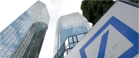  ??  ?? Sotto accusa negli Usa. Il quartier generale di Deutsche Bank a Francofort­e