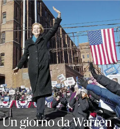  ?? Ansa ?? La “radicale” Elisabeth Warren per il momento tallona i due candidati dem favoriti, Joe Biden e Bernie Sanders