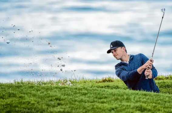  ?? Photos by Nic Coury/Special to the Chronicle ?? Former Giants catcher Buster Posey showed off some power in the second round of the AT&T Pebble Beach Pro-Am on Friday.