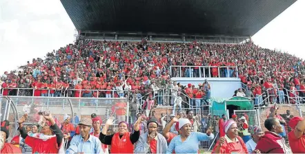  ?? Picture: MARK ANDREWS ?? IN USE: Sisa Dukashe Stadium hosted the Economic Freedom Fighters rally in July while the Real Gijimas allege they have been denied access to the facility.