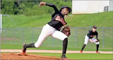  ??  ?? The Cedartown Bulldogs Middle School team are heading to a championsh­ip game against Rockmart after a win over Darlington.