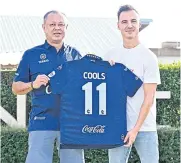  ?? ?? Buriram’s new signing Dion Cools, right, poses with club chairman Newin Chidchob.