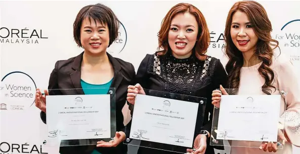  ??  ?? Recipients of the 2017 L’Oreal-Unesco Awards: National Fellowship – (from left) Dr Liew, Dr Teh and Dr Ho. — Photos: L’Oreal