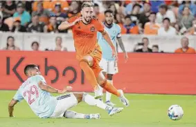  ?? Karen Warren/Staff photograph­er ?? Internatio­nal star Héctor Herrera was the biggest addition in Dynamo history, but not enough to end their MLS playoff drought this season.