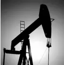  ?? AP ?? An oil pump in the desert oil fields of Sakhir, Bahrain.