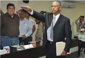  ?? ESPECIAL ?? Tomó protesta tras la votación unánime de los consejeros.