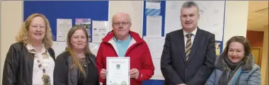  ??  ?? Cathaoirle­ach of Wicklow County Council Irene Winters with Louise Kelly, Andrew Lawless and Jennifer Vickers of Wicklow Tidy Towns and CEO of Wicklow County Council Frank Curran at the Wicklow County Council Tidy Towns, Estates and Environmen­tal Awards in Council Buildings.