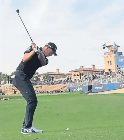  ??  ?? BRINGING IT HOME: England’s Matt Wallace on the 18th hole in the second round of the DP World Tour Championsh­ip