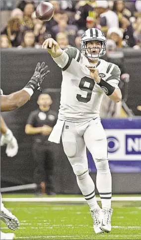  ??  ?? Bryce Petty lets go of a pass Sunday during a mixed bag performanc­e vs. Saints.