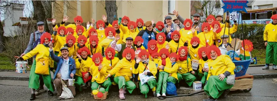  ?? Fotos: Manfred Dittenhofe­r ?? Die Pumuckl-Gruppe aus Bertoldshe­im sorgte für gute Laune.