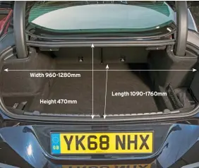  ??  ?? A body almost five metres long gives the 8 Series a capacious boot; with 420 litres, there’s enough space for a week’s holiday luggage for two.