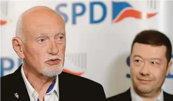  ?? Foto: ČTK ?? Překvapení z SPD Bývalý generál Hynek Blaško se vyšvihl do Evropského parlamentu z 8. místa.