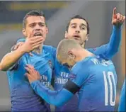  ?? REUTERS ?? Henrikh Mkhitaryan (centre) netted his first goal for Arsenal.