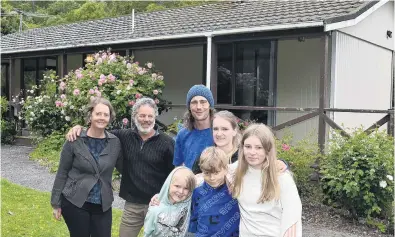  ?? PHOTO: GREGOR RICHARDSON ?? Welcome shelter . . . Annabel and Martin Rutherford (left) have lent a home to Josh Moffitt and Alice Hudson and their children (from left) Grace (7), George (9) and Evie (12), who lost their home in a Portobello fire on Saturday.