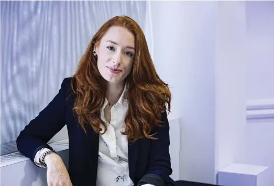  ?? FOTO: CATA PORTIN ?? Vi får inte ge dataanalys­en för stor auktoritet, säger Hannah Fry. Inget system är perfekt och der sker alltid misstag.