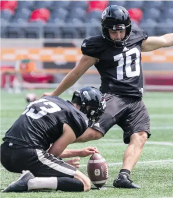  ?? ERROL MCGIHON ?? Ottawa Redblacks kicker Lewis Ward has made his last 24 field goals, which is a record streak for a CFL rookie, and has made 27 of 28 field goals in total to go with a perfect 24-for-24 record on extra points.