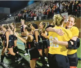  ?? BARBARA HADDOCK TAYLOR/BALTIMORE SUN ?? Crofton goalies Ryleigh Osborne, left, and Downing Lose, right, embrace after their team’s victory in the Class 3A field hockey championsh­ip game against River Hill on Saturday.