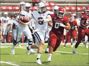  ?? Gary Kazanjian / Associated Press ?? Steven Krajewski will start at QB on Saturday for UConn against Purdue.