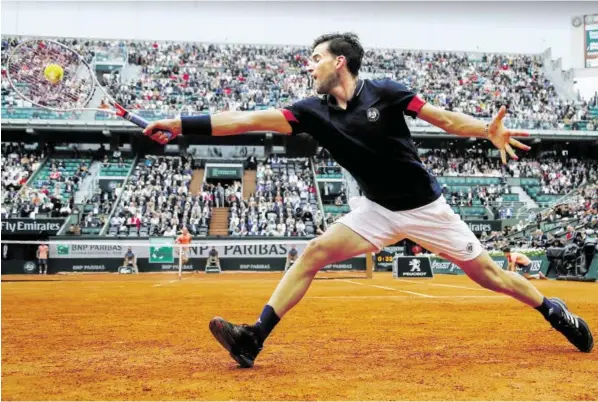  ?? BILD: SN/GEPA ?? Dominic Thiem zog im Viertelfin­ale der French Open sein Spiel gegen die Nummer drei der Welt, Alexander Zverev, konsequent durch.