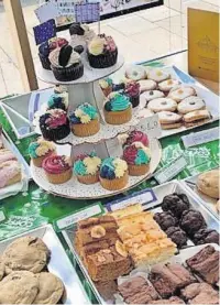  ?? ?? Sweet treats Businesses provided cakes for the coffee morning