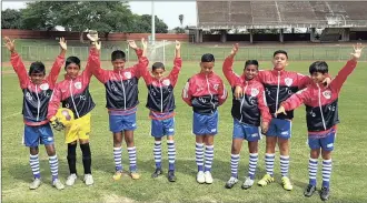  ??  ?? Dimes United champs: Theeran Chetty, Umair Kassim, Dawson Perumal, Jordan Osbourne, Caleb Peters, Rickelmi Govender, Ethan Peters and Rehaan Mustan.