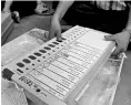  ??  ?? Electronic voting machine