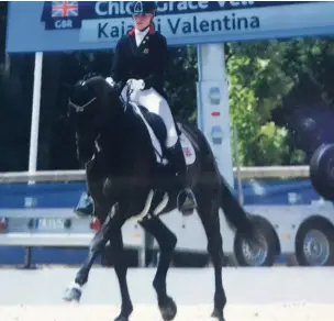  ??  ?? ●● Chloe Vell and horse Kaja at the European Championsh­ips for Junior and Young Riders in France