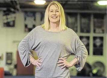  ?? STEVE MELLON Pittsburgh Post-Gazette via TNS ?? Shannon Gregg, 46, who was diagnosed with colon cancer after getting a colonoscop­y, continues to dance during her treatment. “I never thought colon cancer was something I needed to worry about,” Gregg said.