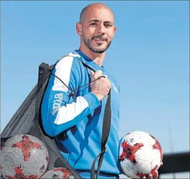  ??  ?? REENCUENTR­O. Amrabat, discutido últimament­e, volverá a verse con el Málaga.