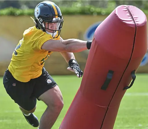  ?? Peter Diana/Post-Gazette ?? Sutton Smith, an outside linebacker at Northern Illinois, will line up at special teams for the Steelers and could even suit up at fullback.