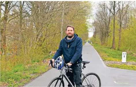  ?? FOTO: JÜRGEN MOLL ?? Klimaschut­zmanager Lukas Gregori kann sich bereits über 200 Anmeldunge­n freuen.