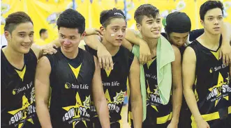  ??  ?? Daniel Padilla (third from left) leads the Black Widow team with members including Marco Gumabao, Yves Flores and Elmo Magalona