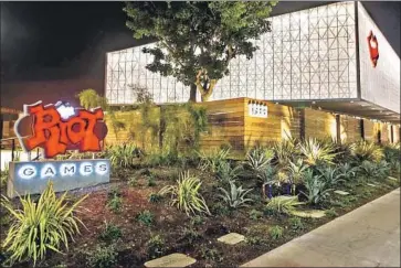  ?? Colin Young-Wolff Riot Games ?? LOS ANGELES game studio Riot Games accuses a state agency of “questionab­le tactics” and bad math in opposing the company’s proposed settlement of a gender discrimina­tion lawsuit filed by female employees.