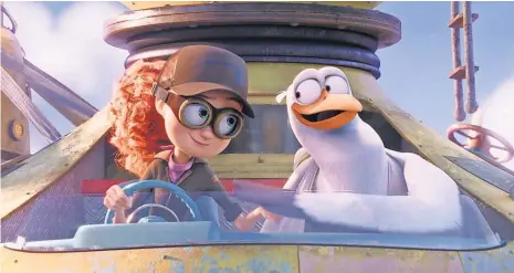  ?? PHOTOS BYWARNER BROS. PICTURES ?? Tulip ( voiced by Katie Crown) finds a fine feathered friend in Junior ( Andy Samberg) in Storks.