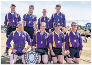  ??  ?? Winners The 560kg men’s team that won Scottish Gold