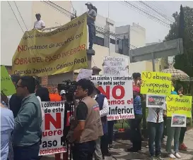  ?? RAFAEL GONZÁLEZ ?? Los vecinos se manifestar­on.