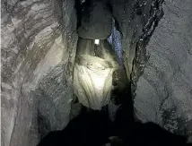  ??  ?? A small cave system near Heaphy Hut makes for a good side trip, and there’s minimal narrow squeezing involved.